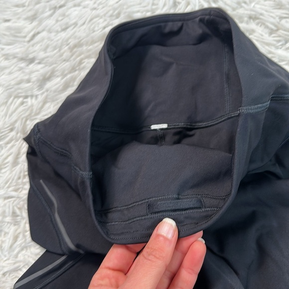 Lululemon Base Pace High-Rise Reflective Short 8" Black - Picture 5 of 8